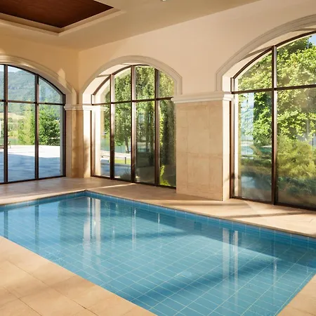 Hyatt Regency 리조트 4*