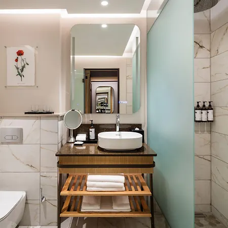 Hyatt Regency 4*